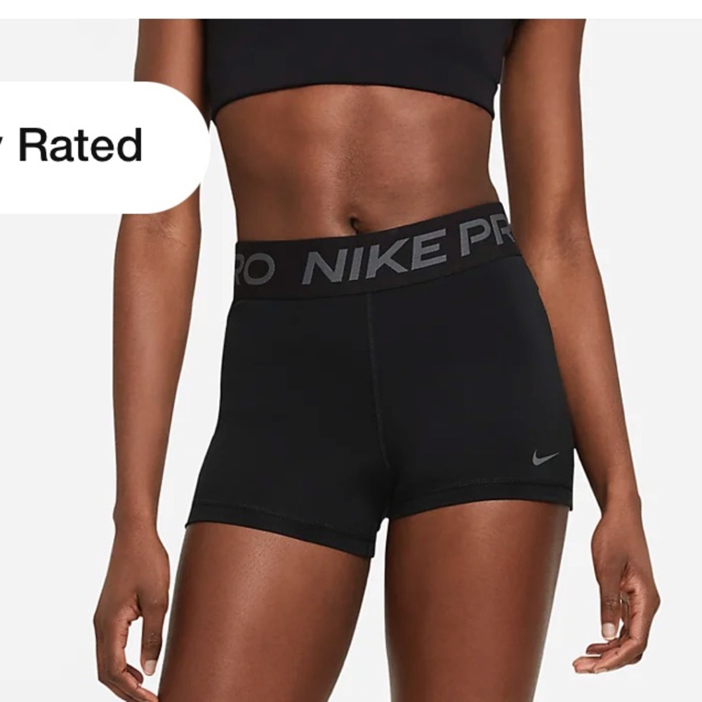 Women’s xs Nike pro combat 3” shorts